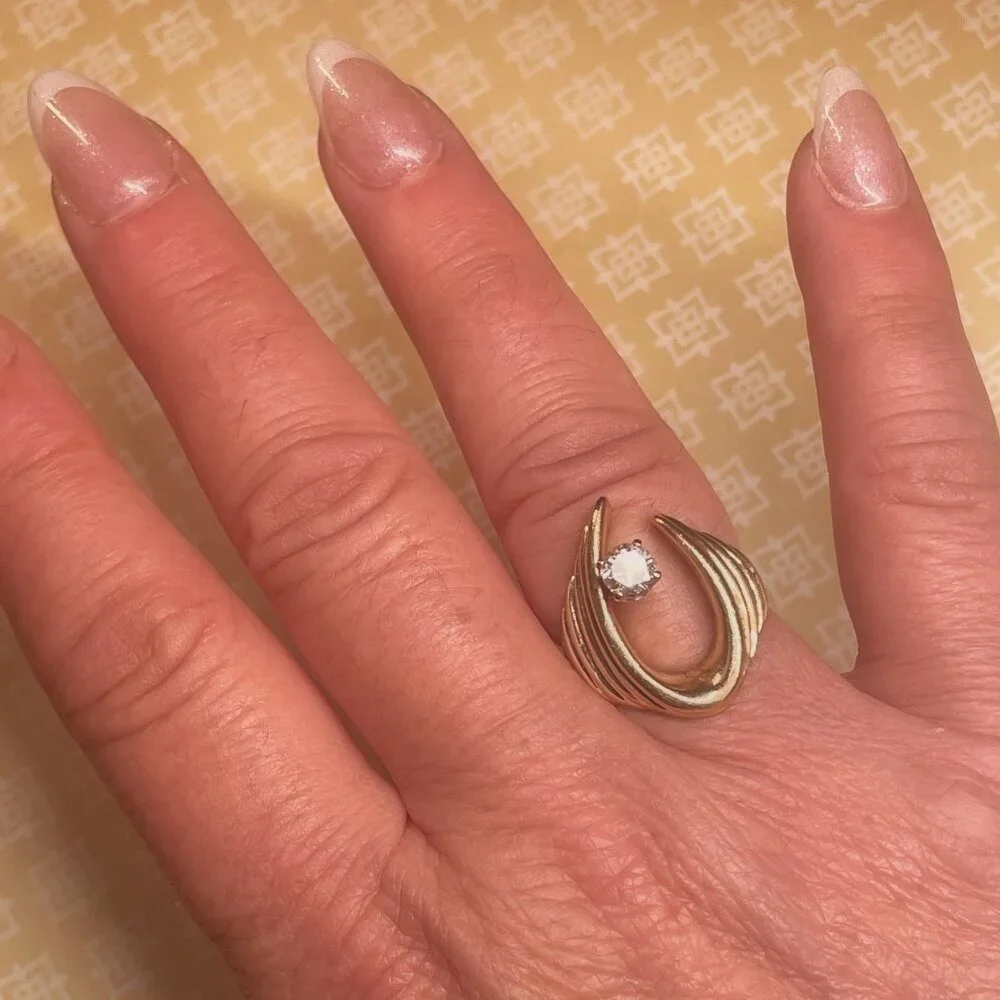 ***UNIQUE*** 1/2 Carat Heavy Diamond Horseshoe Ring Size Approx. 7.5 - Picture 7 of 7